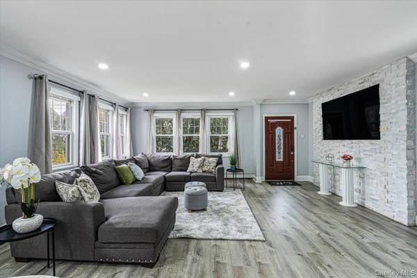 224 Oak ST, West Hempstead, NY 11552