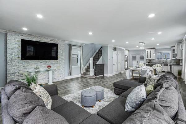 224 Oak ST, West Hempstead, NY 11552