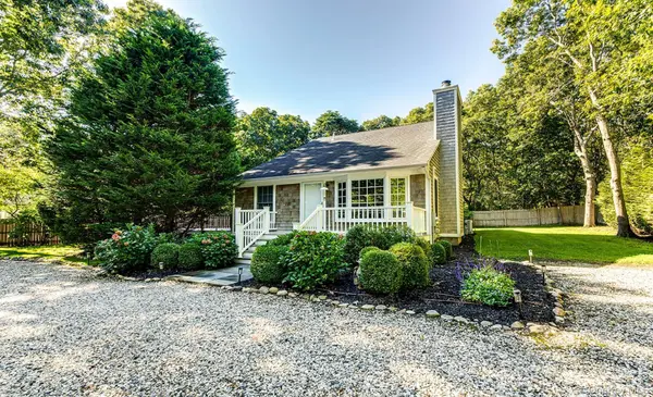 4 Montauk BLVD, East Hampton, NY 11937