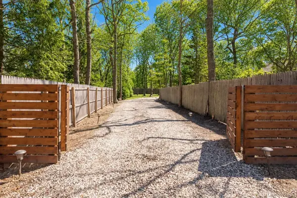 4 Montauk BLVD, East Hampton, NY 11937