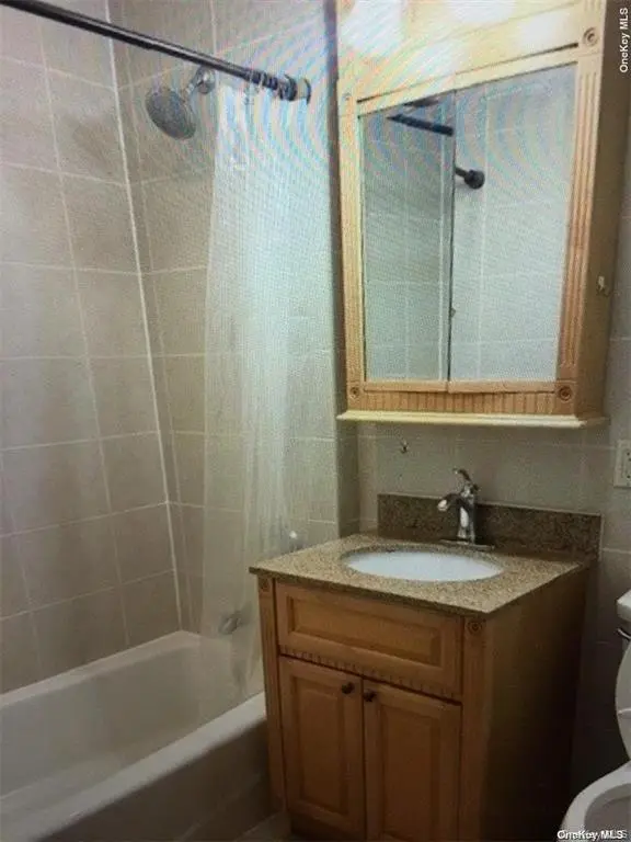 46-06 88th #4C, Elmhurst, NY 11373