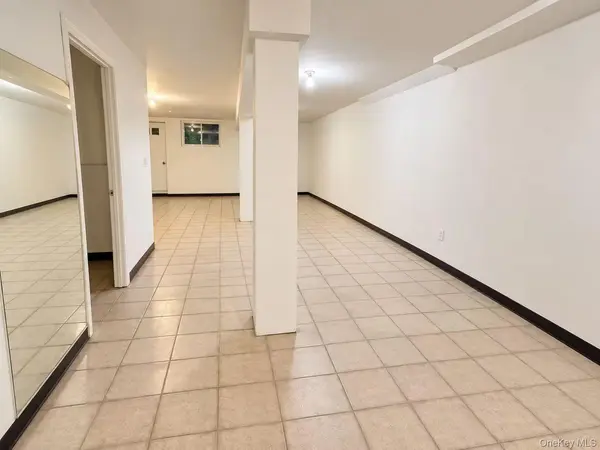 45-55 162 ST, Flushing, NY 11358