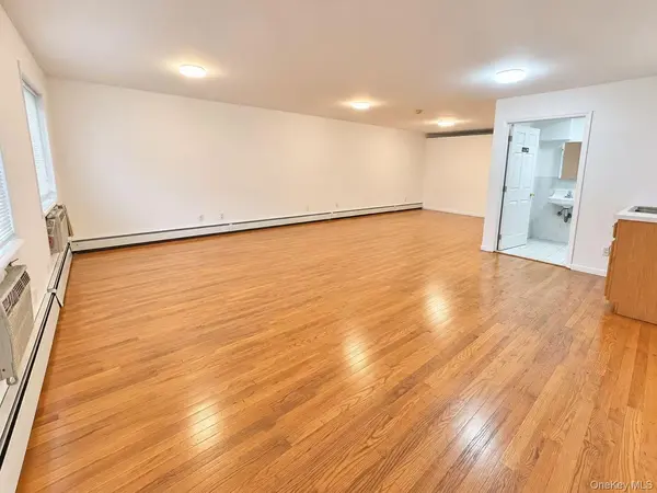 45-55 162 ST, Flushing, NY 11358