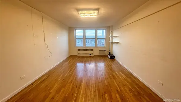 144-70 41st AVE #6E, Flushing, NY 11355