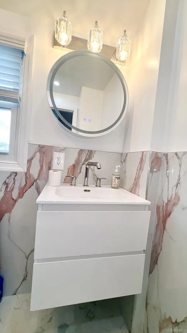 Address not disclosed, Saint Albans, NY 11412