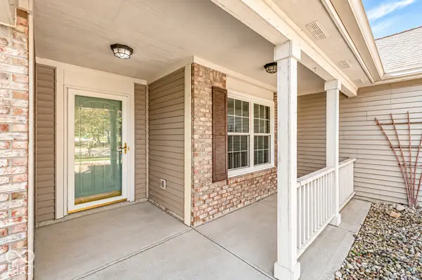 7203 Oakview DR, Avon, IN 46123