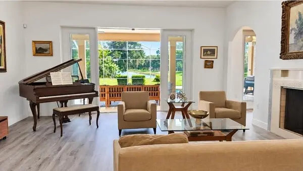 7303 WEEPING WILLOW DR, Sarasota, FL 34241
