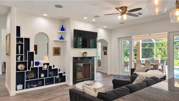 7303 WEEPING WILLOW DR, Sarasota, FL 34241