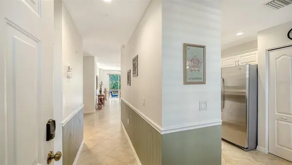 4655 TOWER HILL LN #2414, Sarasota, FL 34238