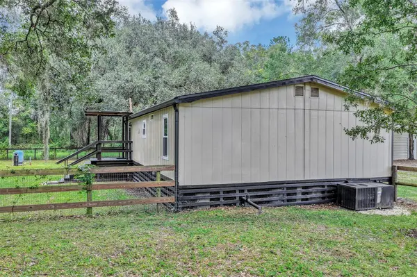 9320 NW 125TH AVE, Ocala, FL 34482