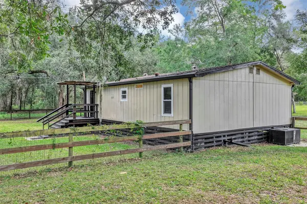 9320 NW 125TH AVE, Ocala, FL 34482