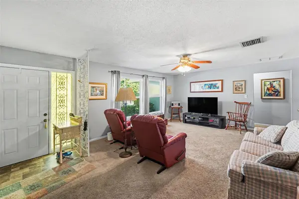 8727 143RD ST, Seminole, FL 33776