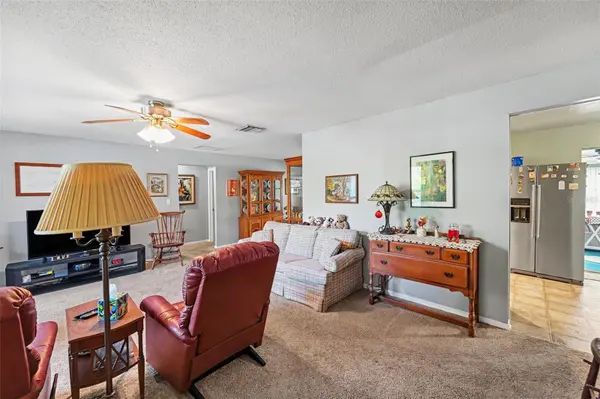 8727 143RD ST, Seminole, FL 33776
