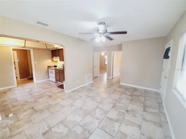 650 16TH AVE S, St Petersburg, FL 33701