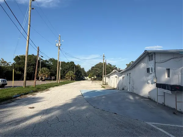 6241 SEMINOLE BLVD, Seminole, FL 33772