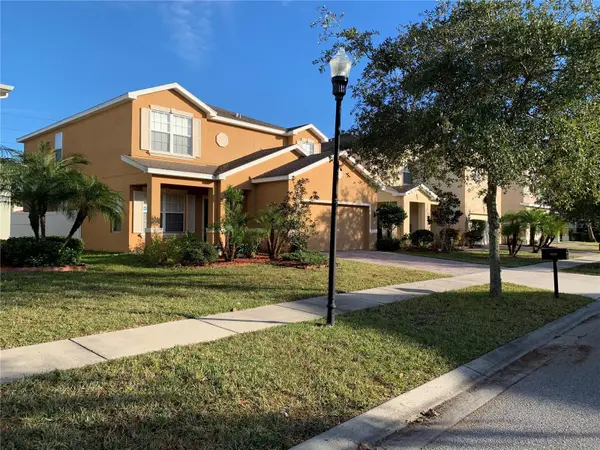 8810 CAMERON CREST DR, Tampa, FL 33626
