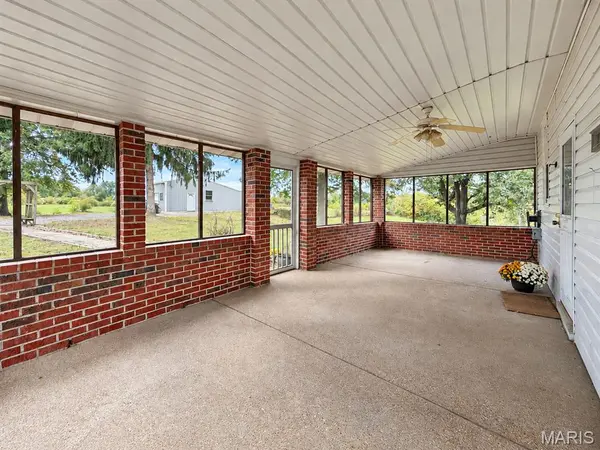 8421 Beane LN, Alton, IL 62002