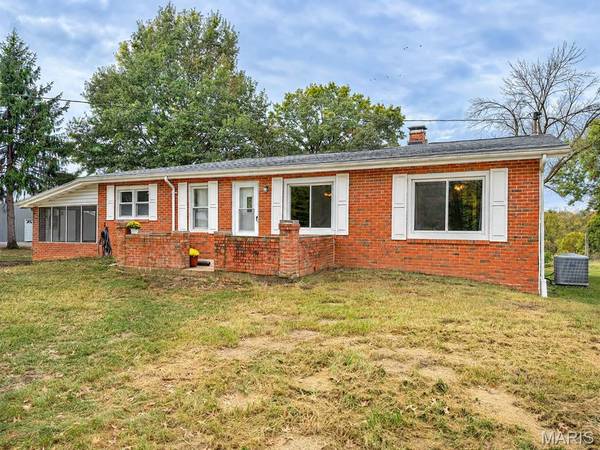 8421 Beane LN, Alton, IL 62002