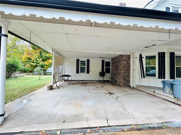 509 S Jefferson ST, St James, MO 65559