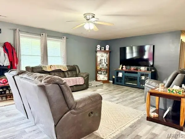 54022 Johnny TRL, Hannibal, MO 63401