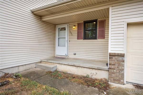 1121 Fowler RD, Lebanon, MO 65536
