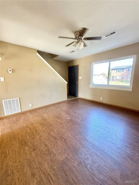 18 SARPY RD #D, Belleville, IL 62221