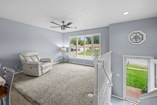 1895 Tam O Shanter DR, Bettendorf, IA 52722