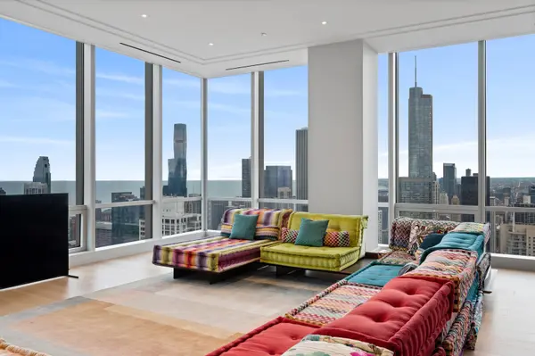 14 W Superior ST #5901, Chicago, IL 60654