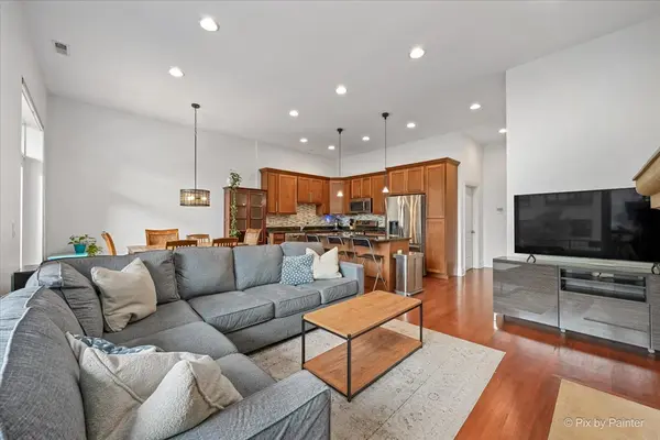 3418 W Foster AVE #202, Chicago, IL 60625