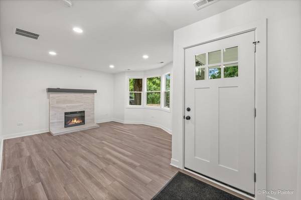 23475 N Summit DR, Barrington, IL 60010