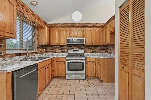 1457 Beaumont CIR, Bartlett, IL 60103
