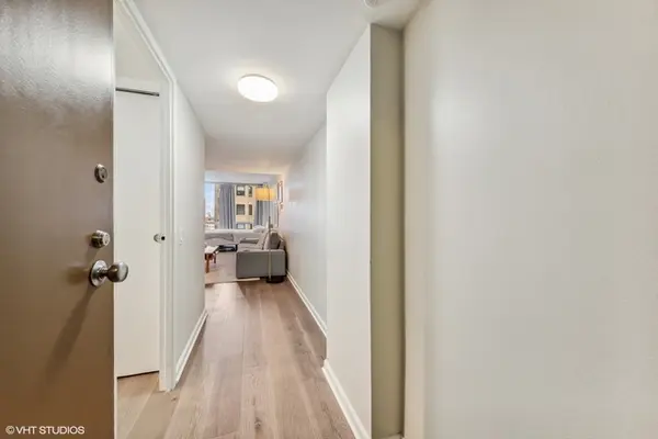 2400 N Lakeview AVE #1107, Chicago, IL 60614