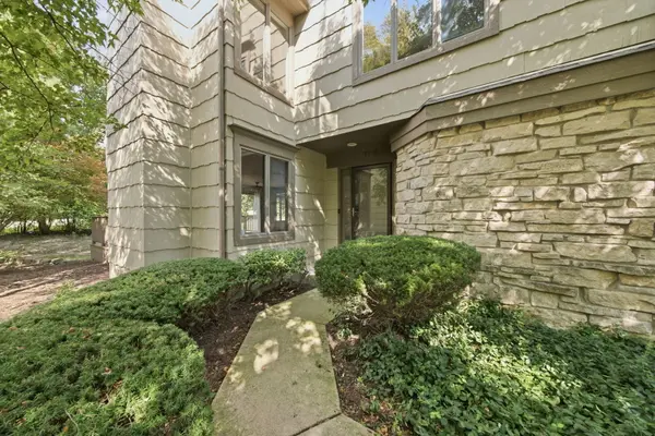 1108 Lodgepole CT #1108, Darien, IL 60561