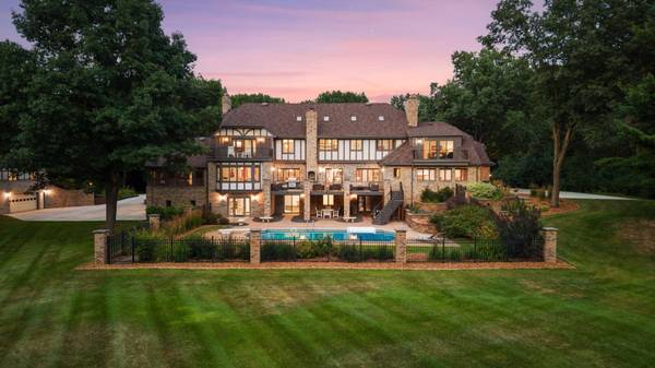 1166 Nightingale BLVD, Stillwater, MN 55082