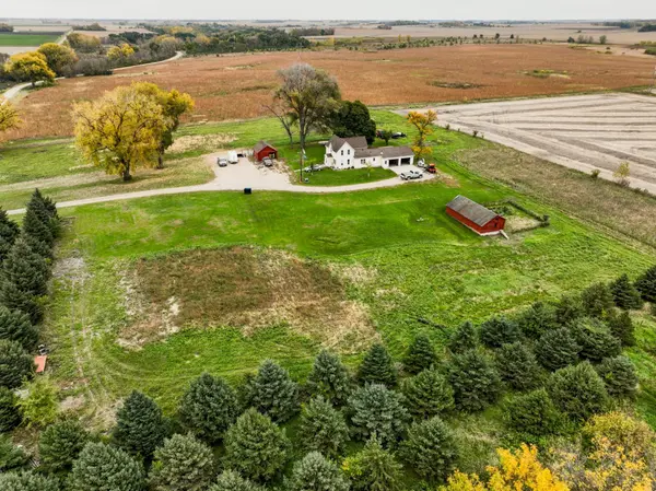 10391 880th AVE, Maynard, MN 56260