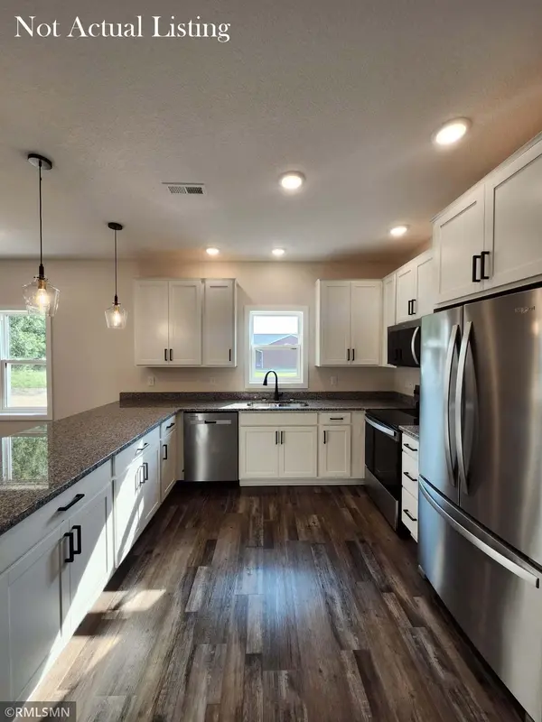 404 Norske ST, Woodville, WI 54028