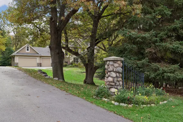 14629 Lake Street EXT, Minnetonka, MN 55345
