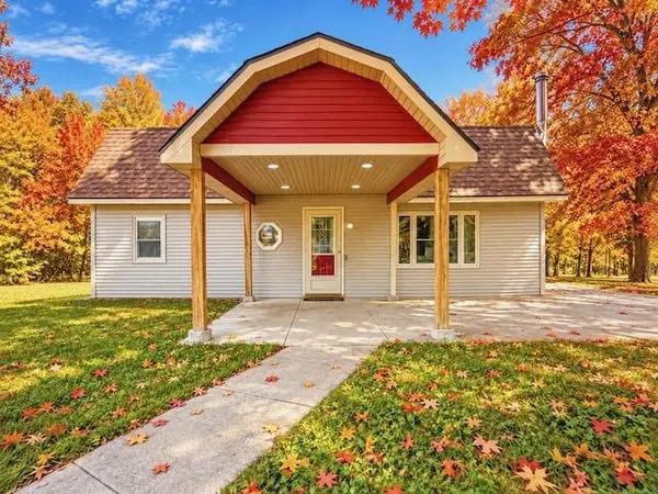 25053 Typo Creek DR NE, Stacy, MN 55079