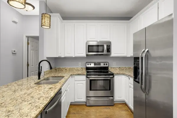 3802 Abercrombie LN, Stillwater, MN 55082