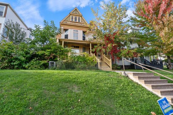 1625 E 1st ST, Duluth, MN 55812
