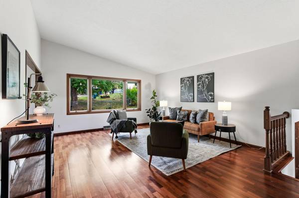 13121 Upton AVE S, Burnsville, MN 55337