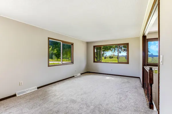 5512 Woodside RD SE, Prior Lake, MN 55372