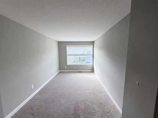 9873 5th Street LN N, Lake Elmo, MN 55042