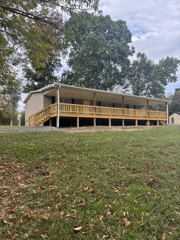 458 Whitley Hollow Rd, Red Boiling Springs, TN 37150