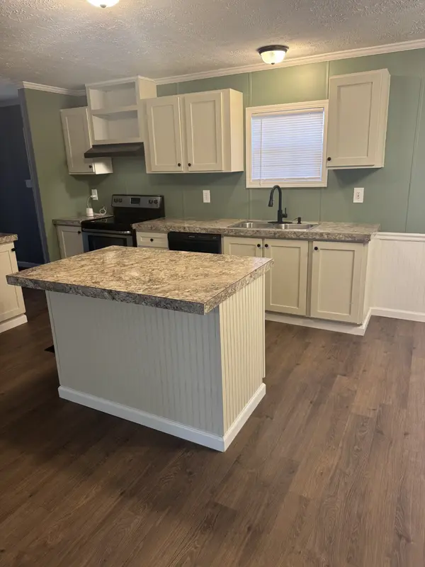 458 Whitley Hollow Rd, Red Boiling Springs, TN 37150