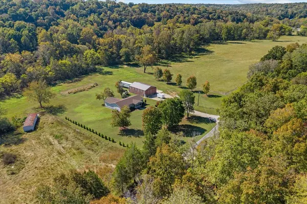 359 Ogden Rd, Waverly, TN 37185