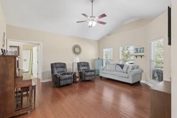 15 Abbey Rd, Lebanon, TN 37090