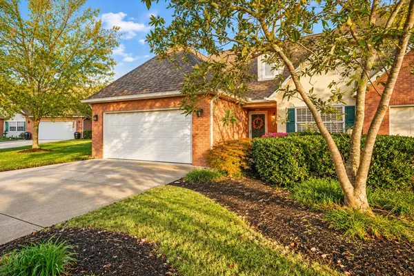 380 Paine Lake Dr, Sevierville, TN 37862