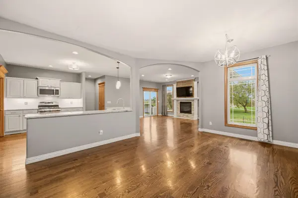 8342 E Old Mill Ct, Wichita, KS 67226