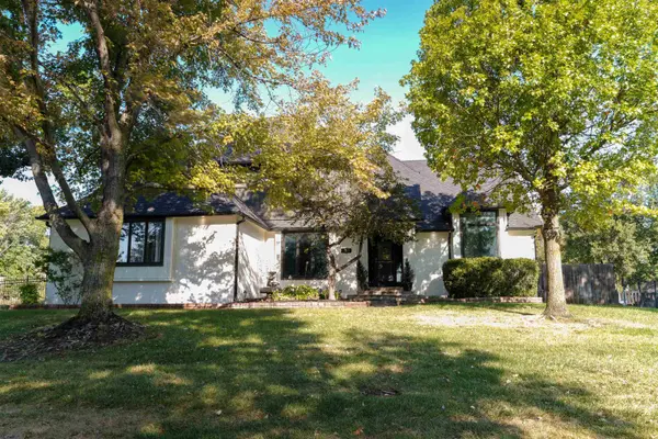 1308 N Fieldcrest, Wichita, KS 67212